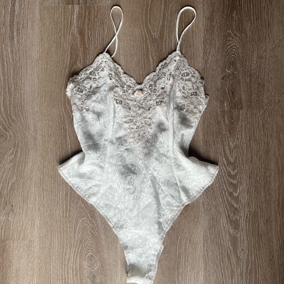 Vintage Christian Dior Lingerie White Teddy - Picture 3 of 8